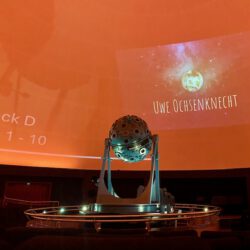 © Bilder: Stadt Bochum: Referat für politische Gremien, Bürgerbeteiligung und Kommunikation / Planetarium